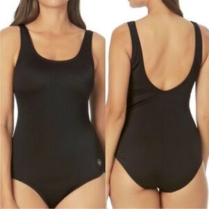 NWT Hurley ribbed one piece swimsuit built in soft cup bra black L